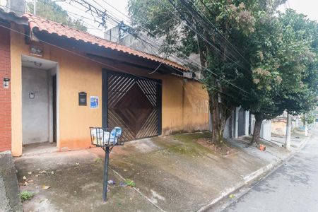 Casa para alugar com 152m², 3 quartos e 5 vagas Casa para alugar com 152m², 3 quartos e 5 vagasFachada