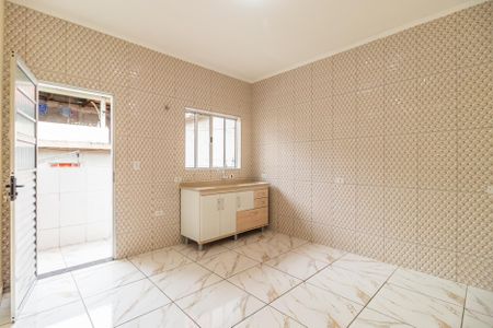 Casa para alugar com 70m², 2 quartos e sem vaga