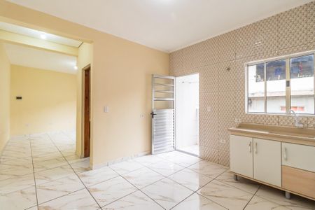 Casa para alugar com 70m², 2 quartos e sem vaga