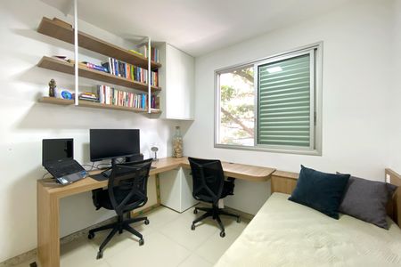 Apartamento à venda com 142m², 3 quartos e 2 vagasQuarto 2