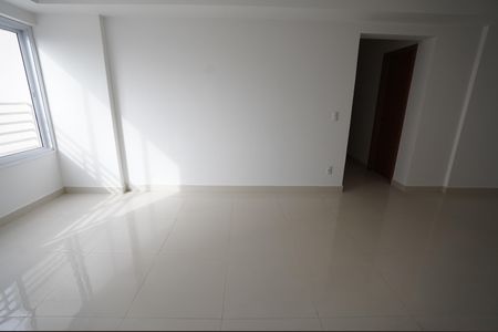 Apartamento à venda com 3 quartos, 76m² em Jardim Europa, Goiânia