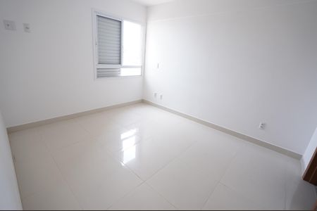 Apartamento à venda com 76m², 3 quartos e 2 vagas