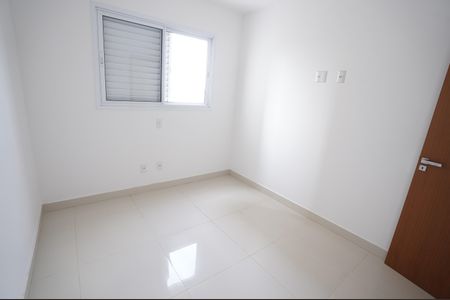 Apartamento à venda com 76m², 3 quartos e 2 vagas