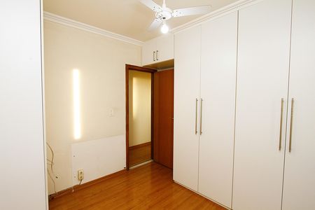 Apartamento à venda com 100m², 3 quartos e 3 vagasQuarto 2