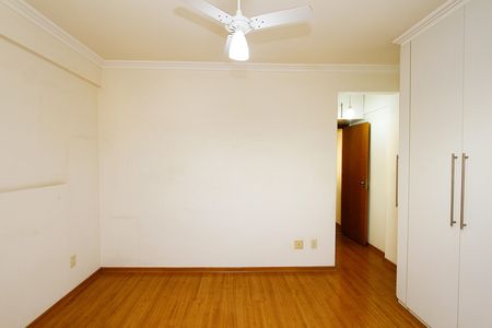 Apartamento à venda com 100m², 3 quartos e 3 vagasQuarto 3 - Suíte