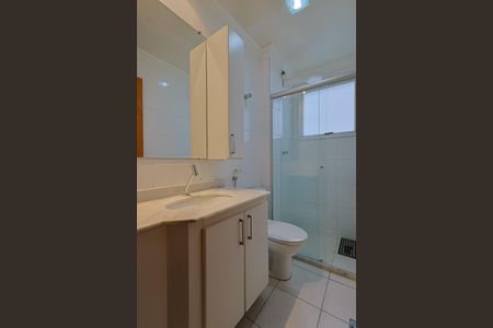 Banheiro social de apartamento à venda com 3 quartos, 100m² em Buritis, Belo Horizonte