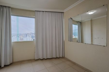 Apartamento à venda com 100m², 3 quartos e 3 vagas Apartamento à venda com 100m², 3 quartos e 3 vagasSala