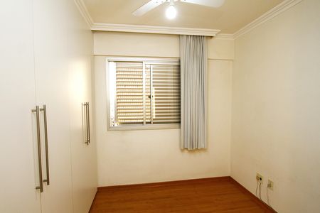 Apartamento à venda com 100m², 3 quartos e 3 vagasQuarto 2