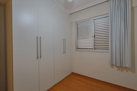 Apartamento à venda com 100m², 3 quartos e 3 vagas Apartamento à venda com 100m², 3 quartos e 3 vagasQuarto 2