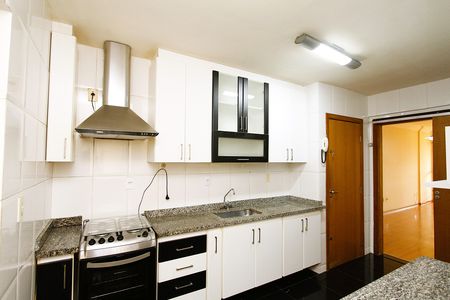 Apartamento à venda com 100m², 3 quartos e 3 vagasCozinha
