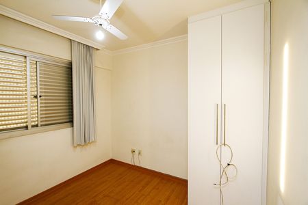 Apartamento à venda com 100m², 3 quartos e 3 vagasQuarto 2