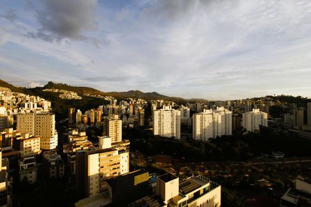 Apartamento à venda com 100m², 3 quartos e 3 vagasVista