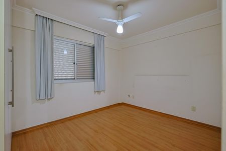 Apartamento à venda com 100m², 3 quartos e 3 vagas Apartamento à venda com 100m², 3 quartos e 3 vagasQuarto 3