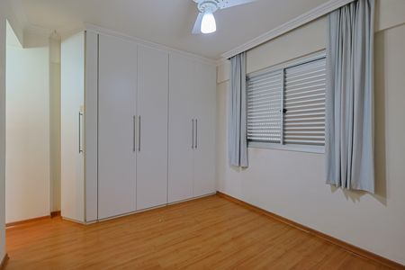 Apartamento à venda com 100m², 3 quartos e 3 vagas Apartamento à venda com 100m², 3 quartos e 3 vagasQuarto 3