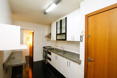 Apartamento à venda com 100m², 3 quartos e 3 vagasCozinha