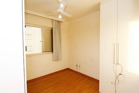 Apartamento à venda com 100m², 3 quartos e 3 vagasQuarto 2