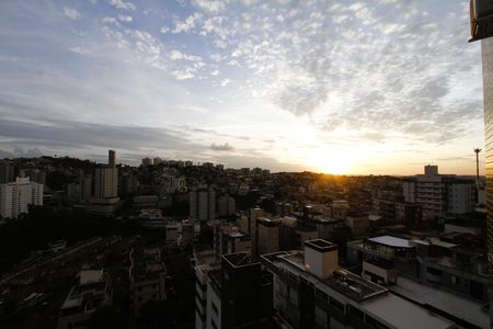 Apartamento à venda com 100m², 3 quartos e 3 vagasVista