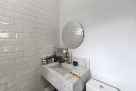 Casa à venda com 80m², 2 quartos e 1 vaga Casa à venda com 80m², 2 quartos e 1 vagaBanheiro Suíte