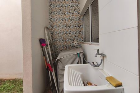 Casa à venda com 80m², 2 quartos e 1 vaga Casa à venda com 80m², 2 quartos e 1 vagaÁrea de Serviço