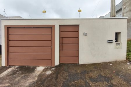 Casa à venda com 80m², 2 quartos e 1 vaga Casa à venda com 80m², 2 quartos e 1 vagaFachada