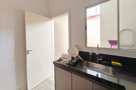 Casa à venda com 80m², 2 quartos e 1 vaga Casa à venda com 80m², 2 quartos e 1 vagaCozinha