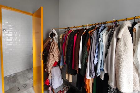 Casa à venda com 80m², 2 quartos e 1 vaga Casa à venda com 80m², 2 quartos e 1 vagaCloset Suíte