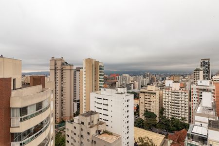 Apartamento para alugar com 362m², 3 quartos e 5 vagas Apartamento para alugar com 362m², 3 quartos e 5 vagasVista da Suíte 2