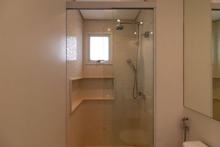 Apartamento para alugar com 362m², 3 quartos e 5 vagas Apartamento para alugar com 362m², 3 quartos e 5 vagasBanheiro da Suíte 3