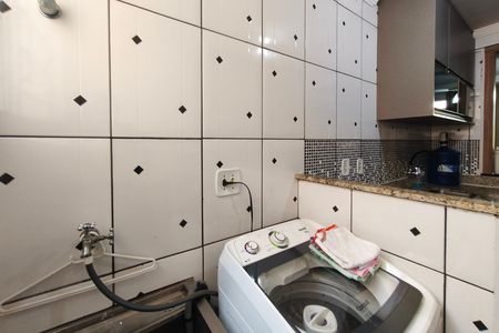 Apartamento à venda com 58m², 2 quartos e 1 vaga Apartamento à venda com 58m², 2 quartos e 1 vagaÁrea de Serviço