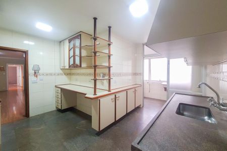 Apartamento à venda com 140m², 3 quartos e 2 vagas Apartamento à venda com 140m², 3 quartos e 2 vagasCozinha