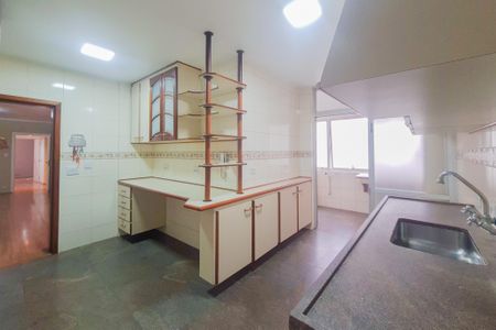 Apartamento à venda com 140m², 3 quartos e 2 vagas Apartamento à venda com 140m², 3 quartos e 2 vagasCozinha