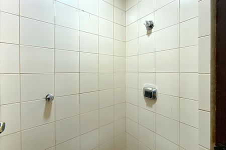 Apartamento à venda com 84m², 3 quartos e sem vaga Apartamento à venda com 84m², 3 quartos e sem vagaBanheiro de serviço