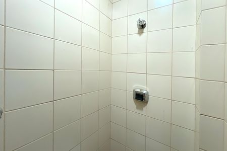 Apartamento à venda com 84m², 3 quartos e sem vaga Apartamento à venda com 84m², 3 quartos e sem vagaBanheiro de serviço