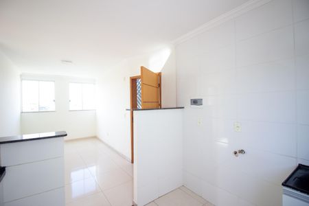 Apartamento para alugar com 42m², 2 quartos e 1 vaga Apartamento para alugar com 42m², 2 quartos e 1 vagaCozinha e Área de Serviço