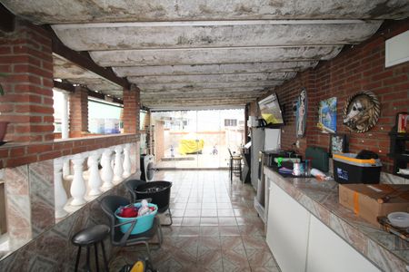 Casa à venda com 600m², 2 quartos e 2 vagasÁrea de Serviço
