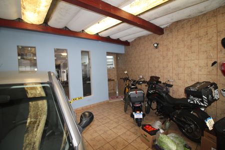 Casa à venda com 600m², 2 quartos e 2 vagasGaragem
