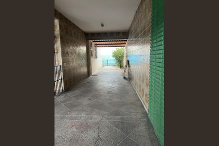 Garagem de casa para alugar com 2 quartos, 180m² em Parque Anchieta, Nilópolis