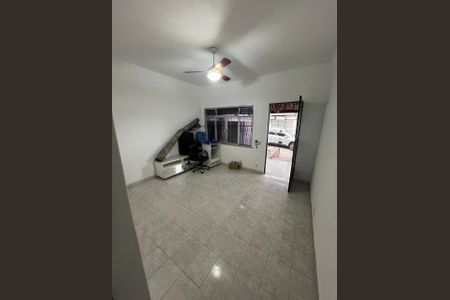 Casa para alugar com 2 quartos, 180m² em Parque Anchieta, Nilópolis