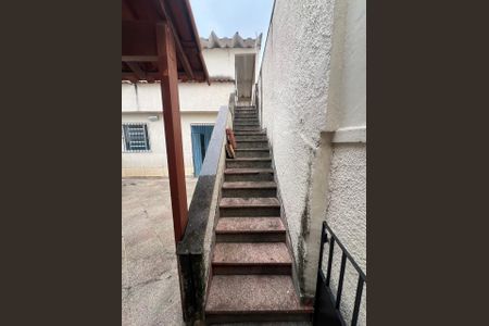 Escada de casa para alugar com 2 quartos, 180m² em Parque Anchieta, Nilópolis