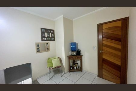 Apartamento à venda com 110m², 2 quartos e 1 vaga Apartamento à venda com 110m², 2 quartos e 1 vagaCorredor