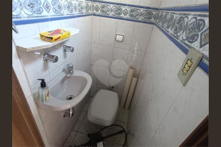 Casa à venda com 4 quartos, 302m² em Vila Celeste, São Paulo