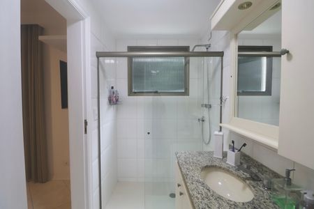 Apartamento para alugar com 360m², 5 quartos e 2 vagasBanheiro Suíte