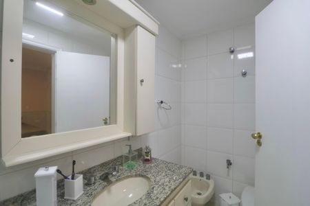 Apartamento para alugar com 360m², 5 quartos e 2 vagasBanheiro Suíte