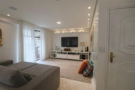 Apartamento para alugar com 360m², 5 quartos e 2 vagasSala