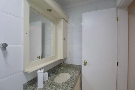 Apartamento para alugar com 360m², 5 quartos e 2 vagasBanheiro Suíte 4