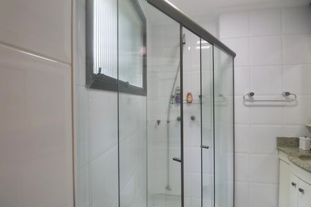 Apartamento para alugar com 360m², 5 quartos e 2 vagasBanheiro Suíte 3