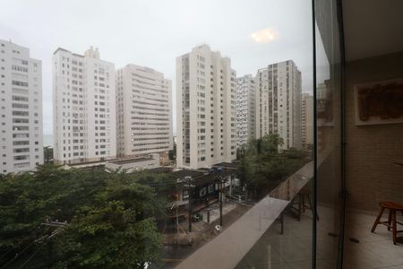 Apartamento para alugar com 360m², 5 quartos e 2 vagasVaranda