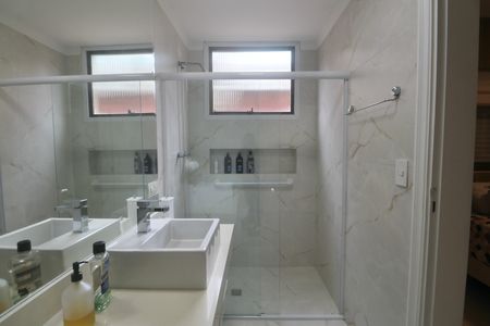 Apartamento para alugar com 360m², 5 quartos e 2 vagasBanheiro Suíte 2