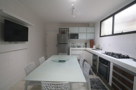 Apartamento para alugar com 360m², 5 quartos e 2 vagasCozinha