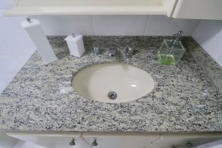 Apartamento para alugar com 360m², 5 quartos e 2 vagasBanheiro Suíte 4